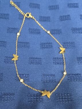 Delicate Gold Butterfly Ankle Bracelet NWOT